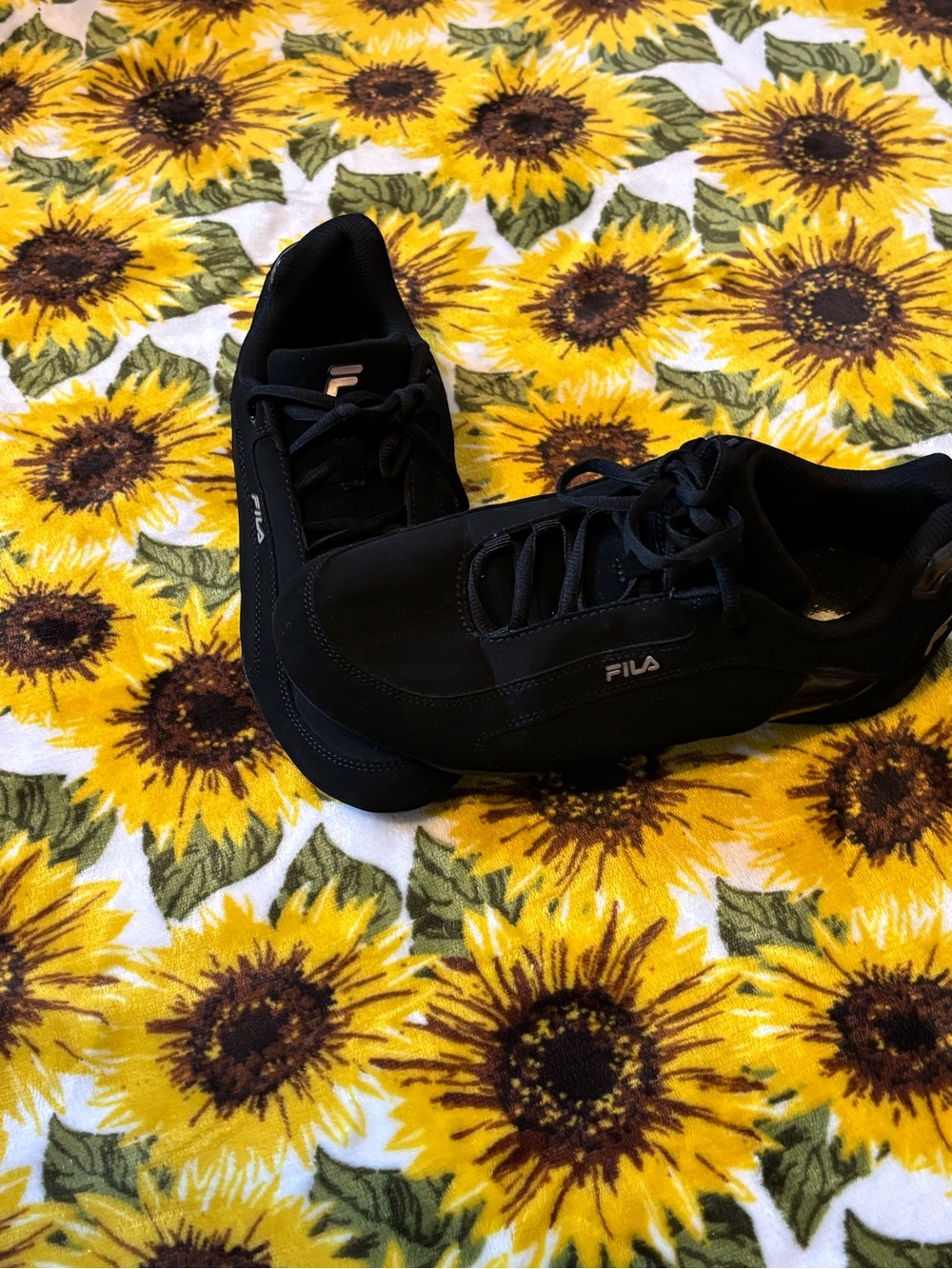 Fila Women Black Low-Top Athletic Sneakers